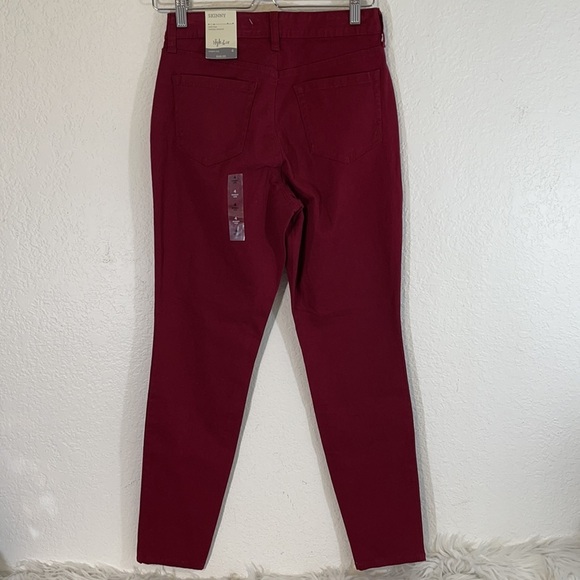 STYLE & CO CURVY SKINNY LEG MID RISE TUMMY CONTROL CURVY FIT SIZE 4 NEW - Picture 6 of 14